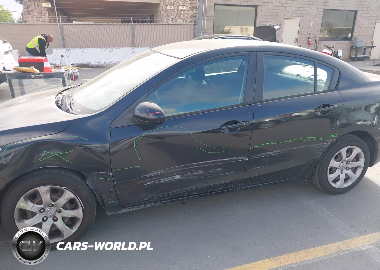 2013 Mazda Mazda3 I Sport VIN:JM1BL1UP7D1752792 - 6