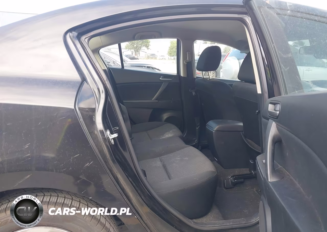 2013 Mazda Mazda3 I Sport VIN:JM1BL1UP7D1752792 - 8