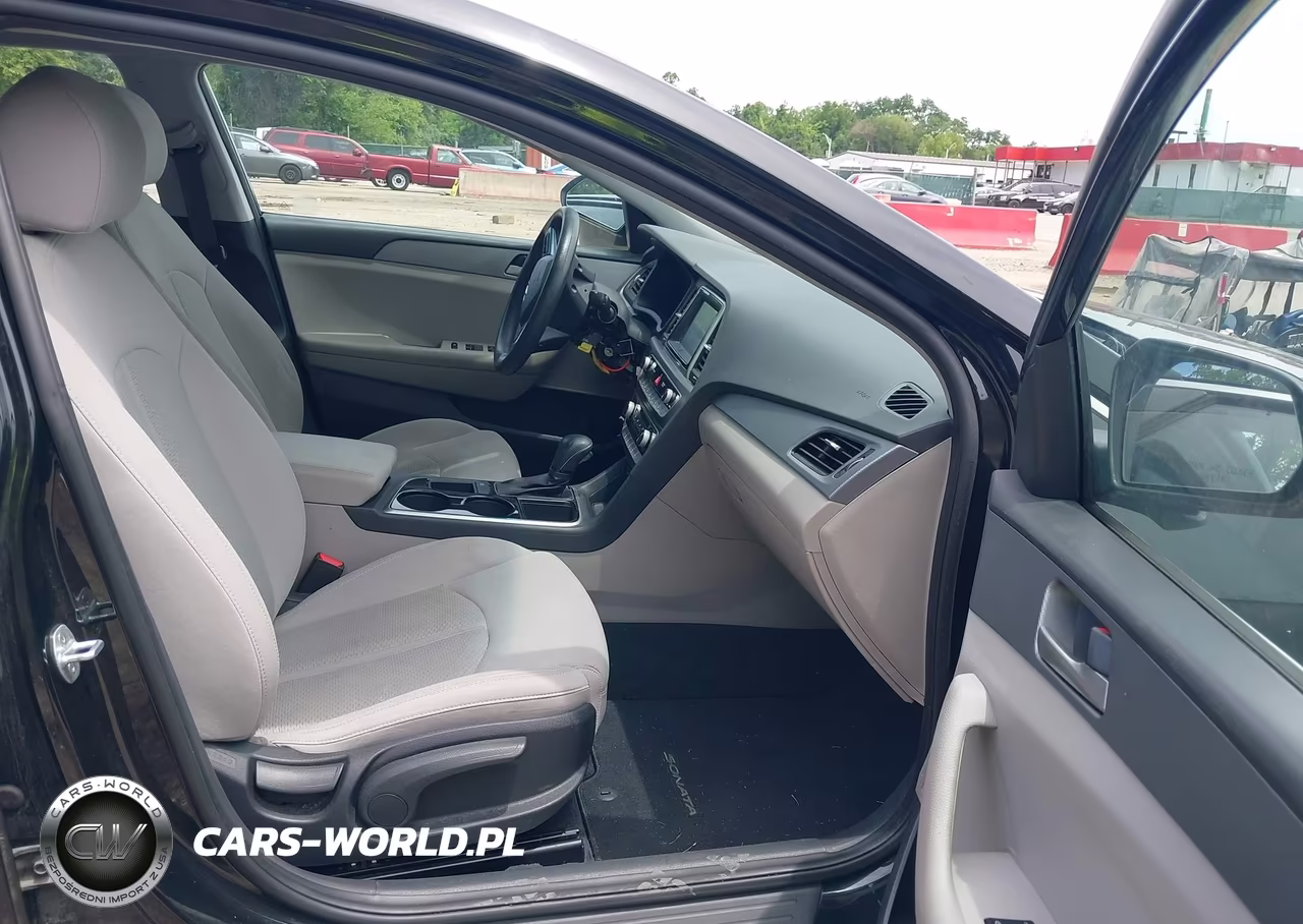 2019 Hyundai Sonata Se VIN:5NPE24AF3KH812683 - 5