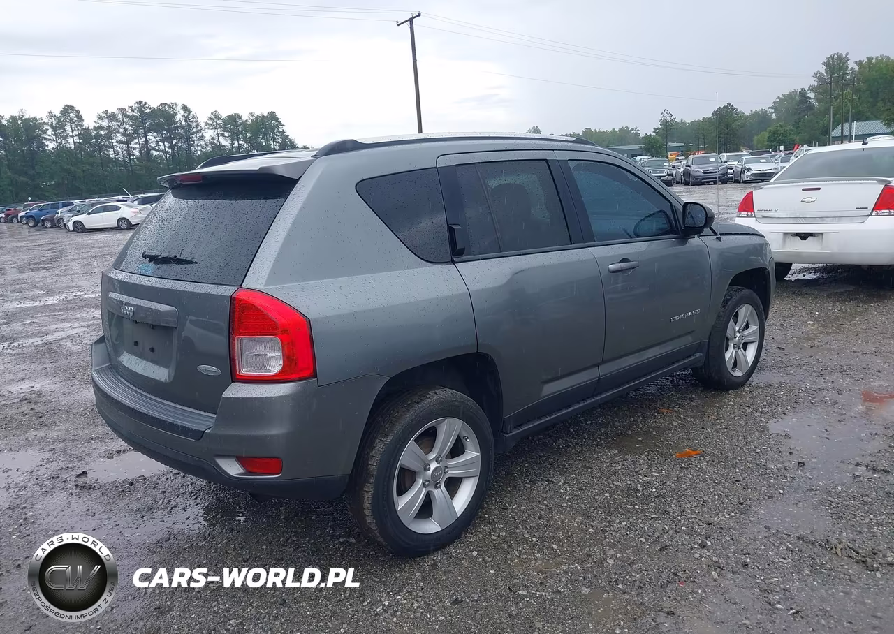 2012 Jeep Compass Latitude VIN:1C4NJCEAXCD678189 - 4