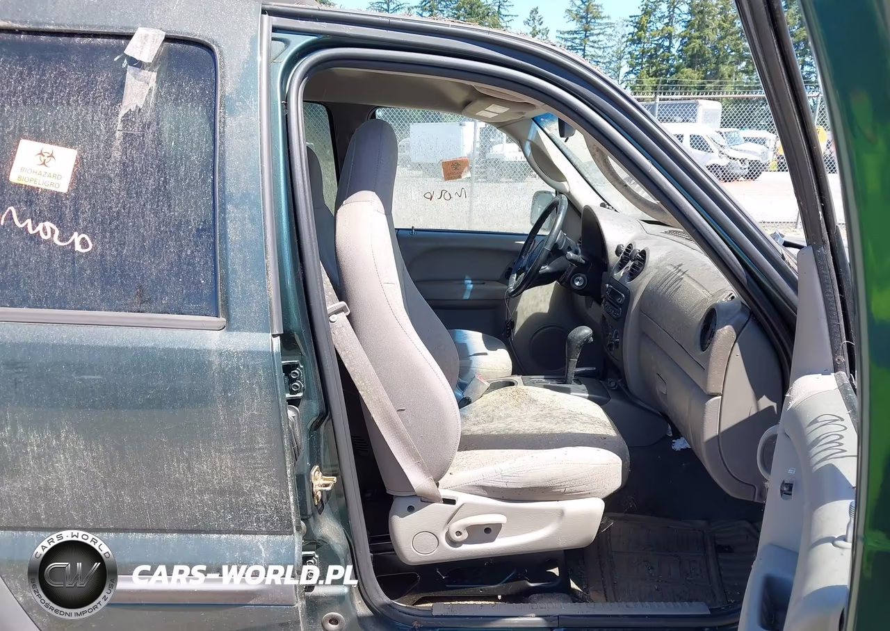 2003 Jeep Liberty Sport VIN:1J4GL48KX3W638531 - 5