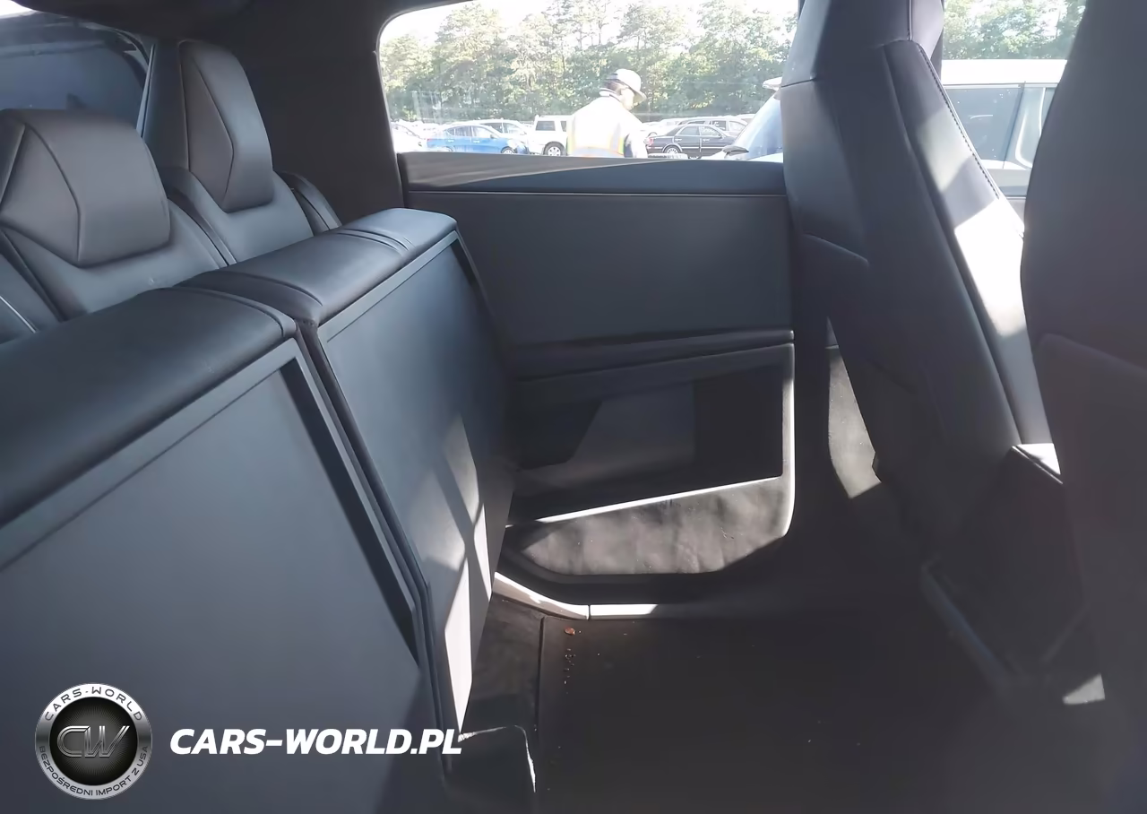 2025 Tesla Cybertruck All-Wheel Drive VIN:7G2CEHED5SA071427 - 8