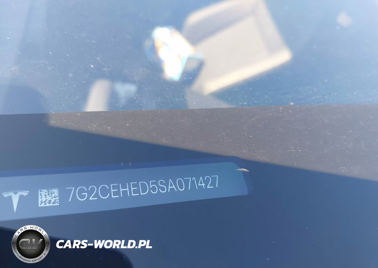 2025 Tesla Cybertruck All-Wheel Drive VIN:7G2CEHED5SA071427 - 9