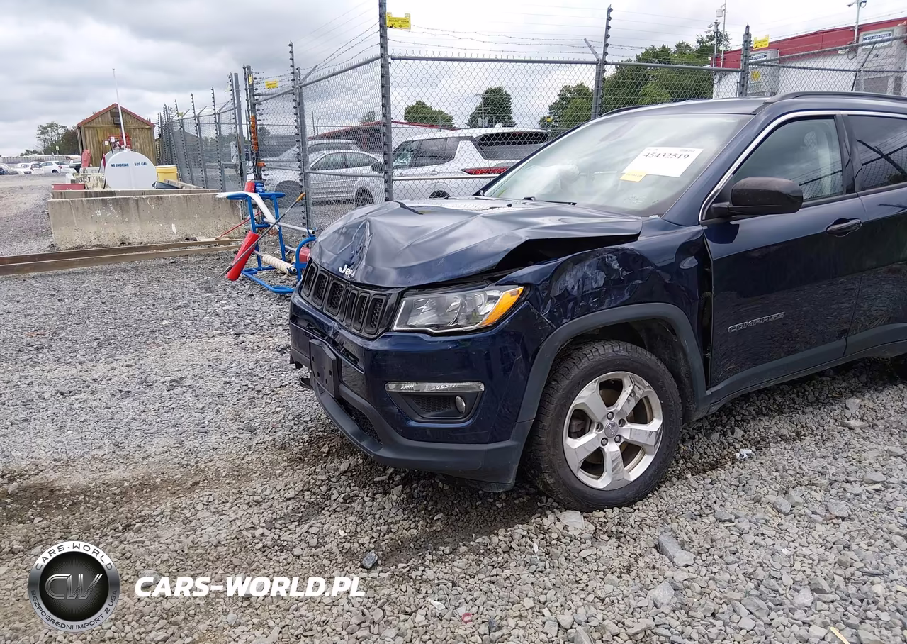 2019 Jeep Compass Latitude 4X4 VIN:3C4NJDBB2KT674648 - 6