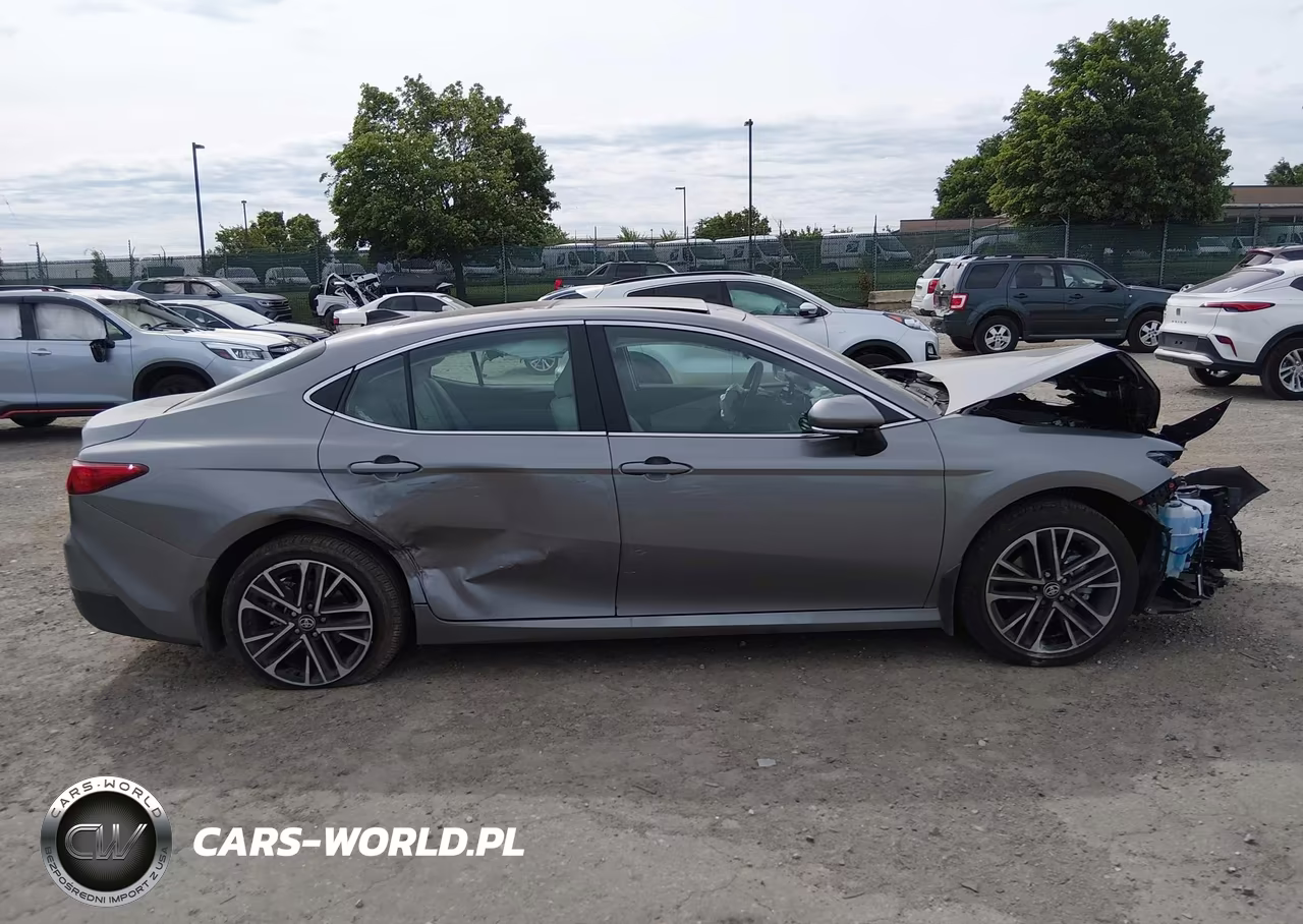 2026 Toyota Camry Xle VIN:4T1DBADK1TU542651 - 13