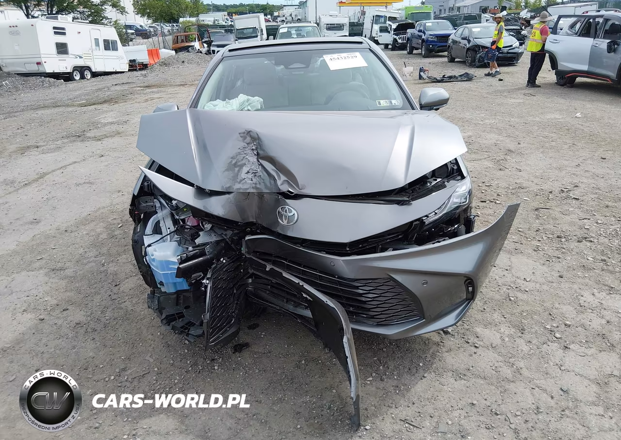 2026 Toyota Camry Xle VIN:4T1DBADK1TU542651 - 6