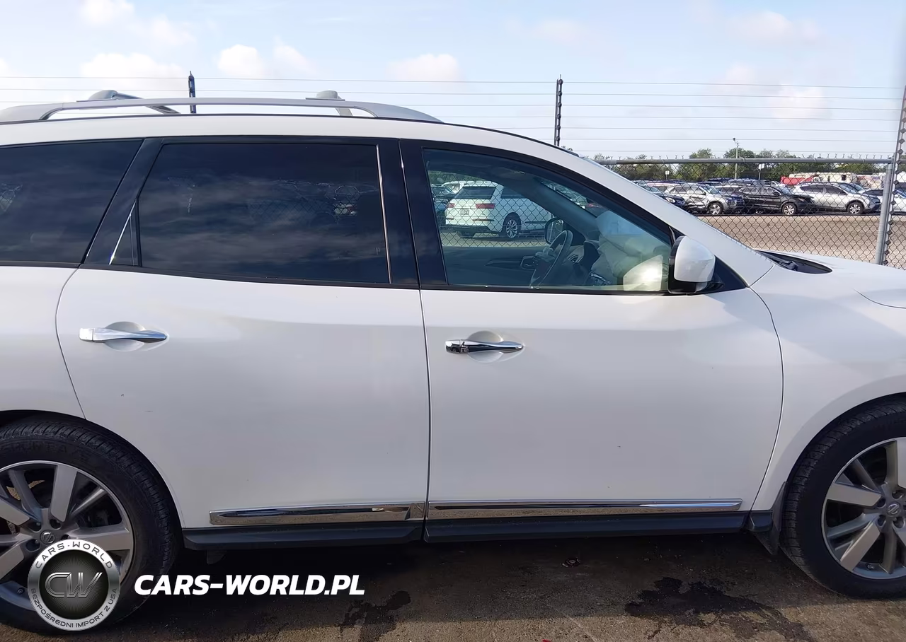 2015 Nissan Pathfinder Platinum VIN:5N1AR2MN5FC656189 - 13