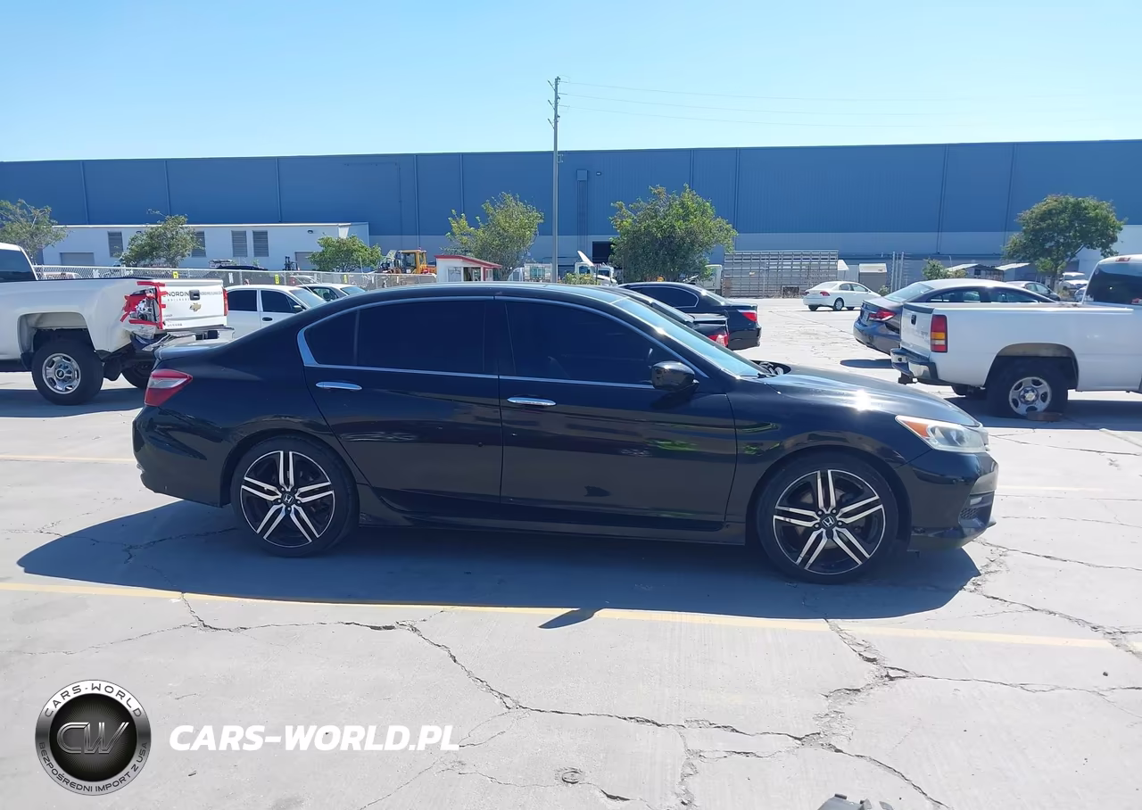 2017 Honda Accord Sport Se VIN:1HGCR2F15HA178153 - 14