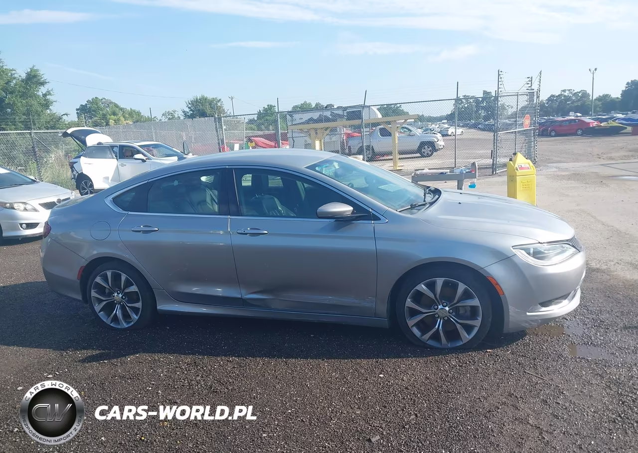 2015 Chrysler 200 C VIN:1C3CCCEG6FN556938 - 13