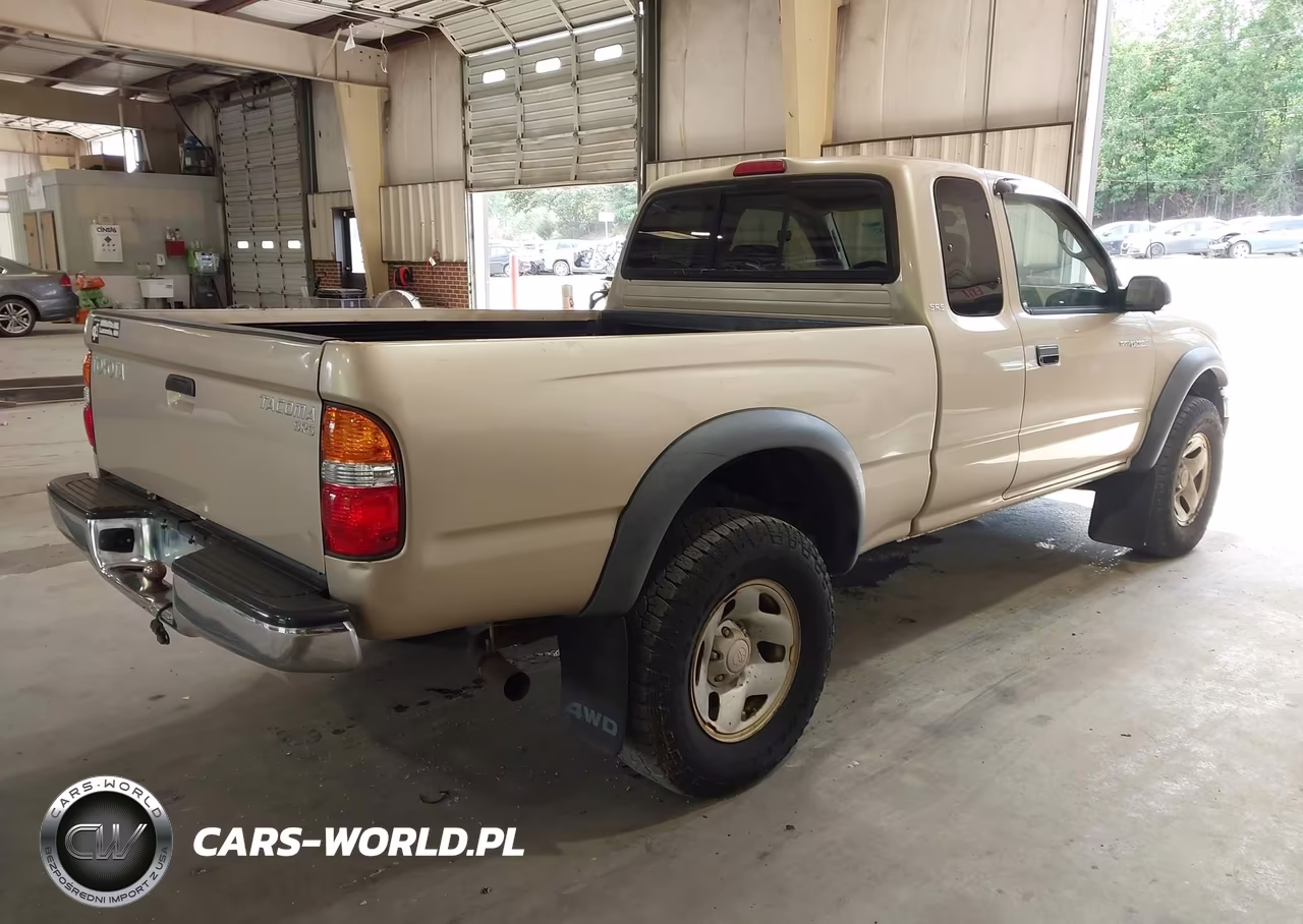 2003 Toyota Tacoma VIN:5TEWM72N03Z277803 - 4