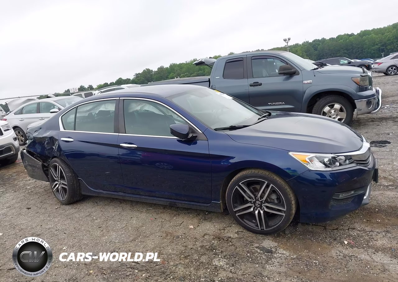 2016 Honda Accord Sport VIN:1HGCR2F5XGA104518 - 13