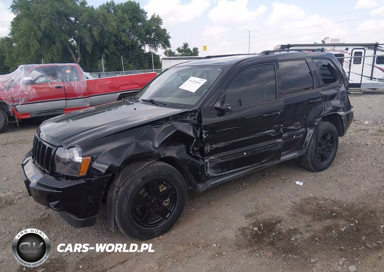2007 Jeep Grand Cherokee Laredo VIN:1J8GR48KX7C561843 - 2