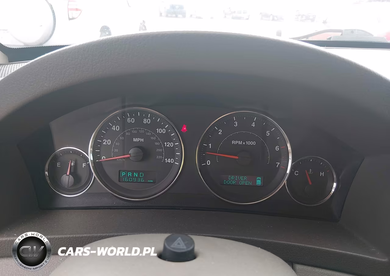 2007 Jeep Grand Cherokee Laredo VIN:1J8GR48KX7C561843 - 7