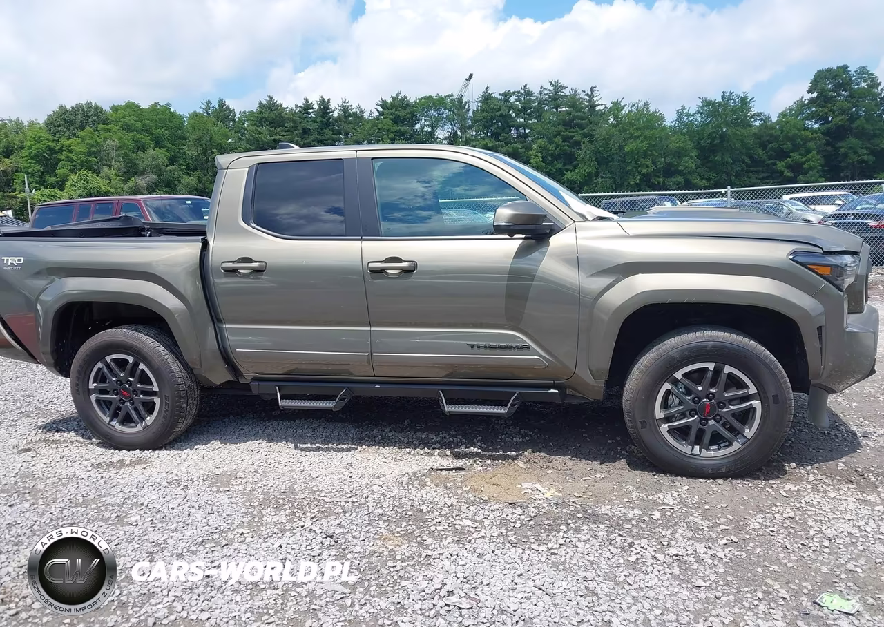 2025 Toyota Tacoma Trd Sport VIN:3TMLB5JN9SM199659 - 13