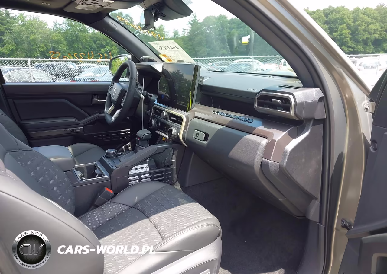 2025 Toyota Tacoma Trd Sport VIN:3TMLB5JN9SM199659 - 5