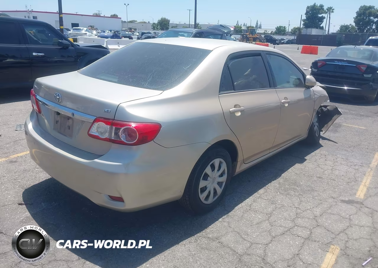 2011 Toyota Corolla Le VIN:2T1BU4EEXBC580035 - 4
