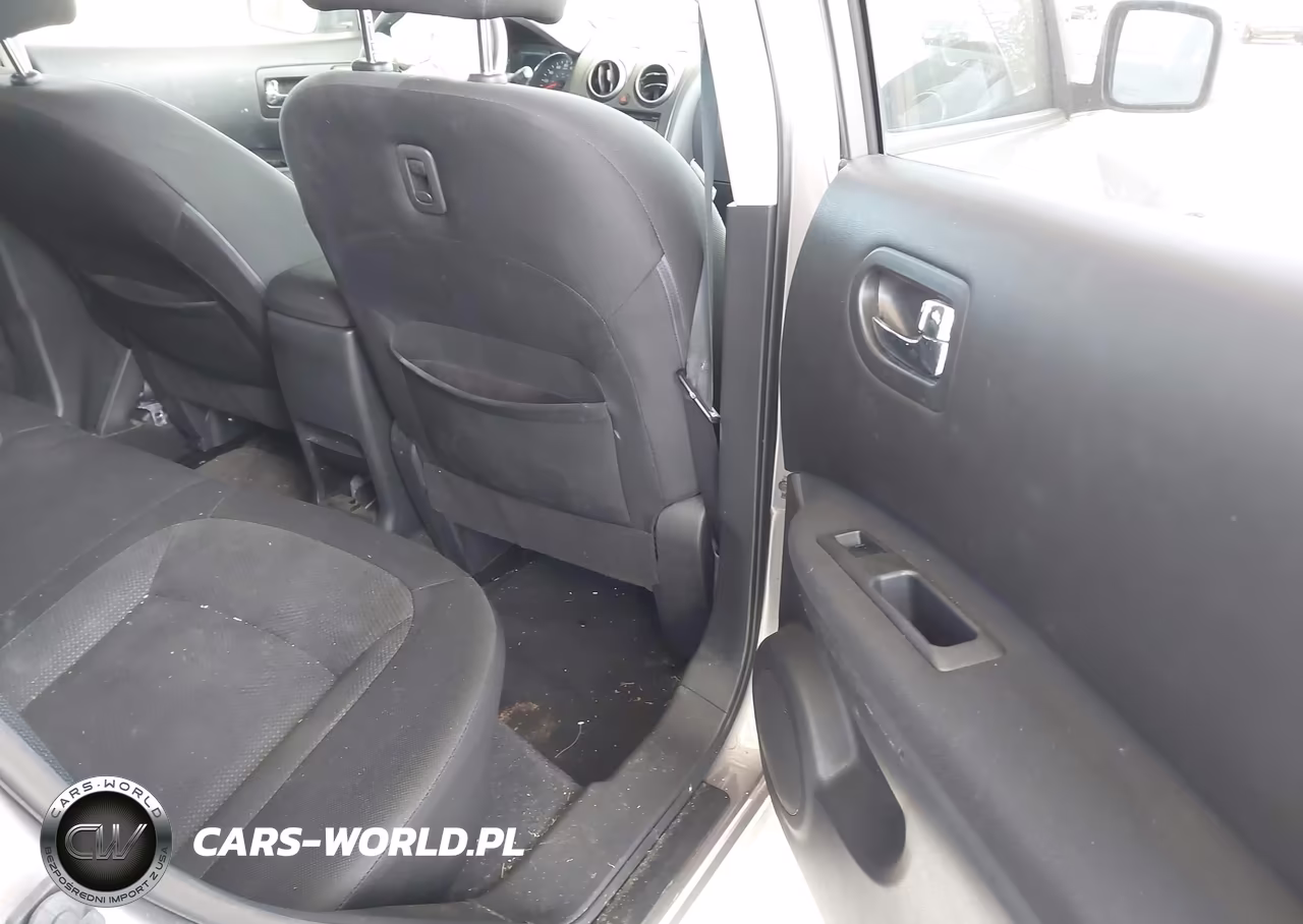 2011 Nissan Rogue S Krom Edition VIN:JN8AS5MV4BW292130 - 8