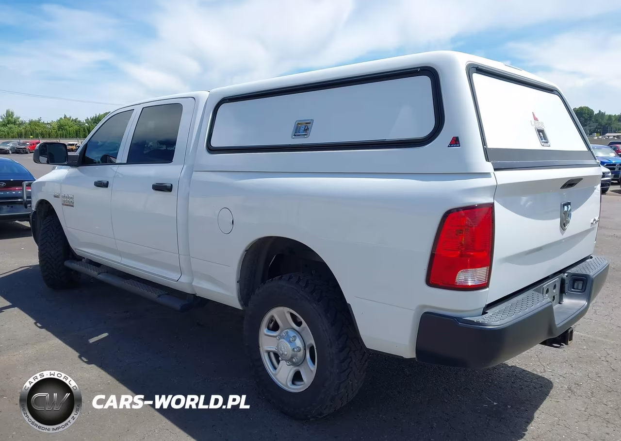 2018 Ram 3500 Tradesman 4X4 6'4 Box VIN:3C63R3CT0JG410084 - 3
