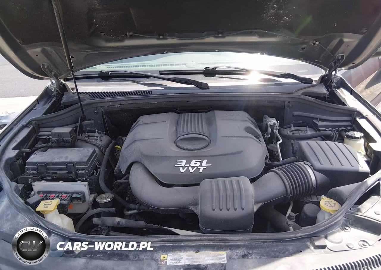 2013 Jeep Grand Cherokee Laredo VIN:1C4RJFAG9DC547839 - 10