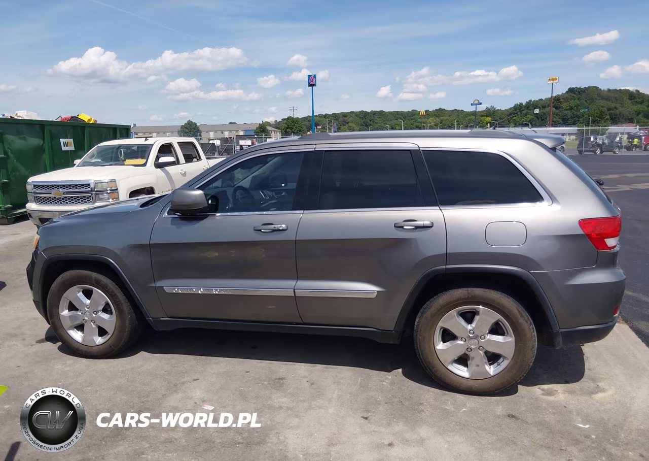 2013 Jeep Grand Cherokee Laredo VIN:1C4RJFAG9DC547839 - 15