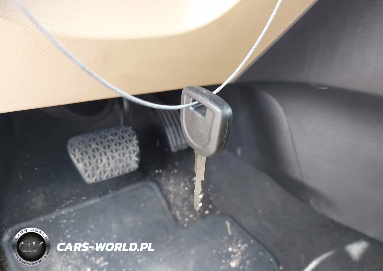 2010 Mazda Mazda3 S Sport VIN:JM1BL1H58A1100655 - 11
