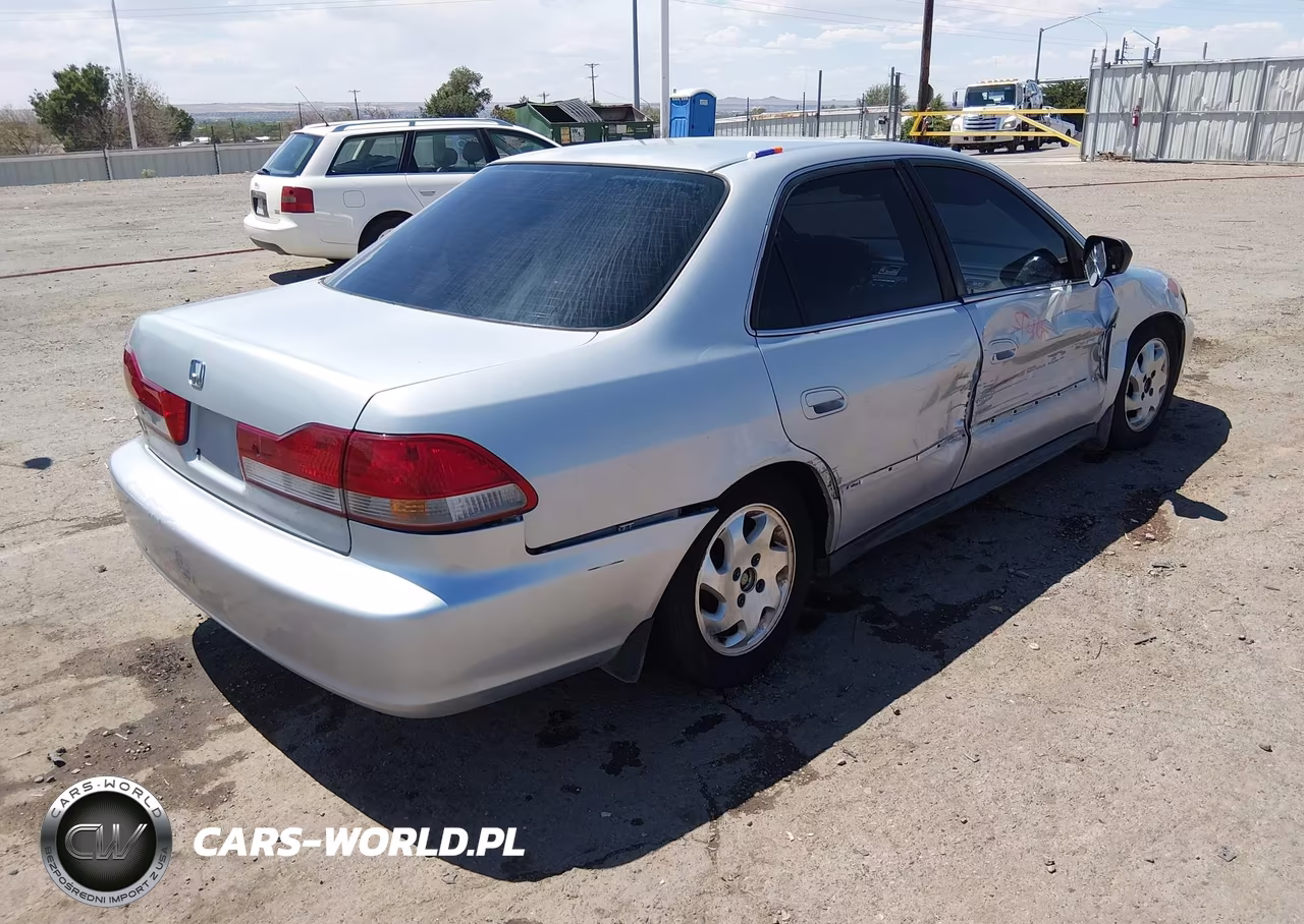 2002 Honda Accord 2.3 Vp VIN:1HGCF86632A104681 - 4
