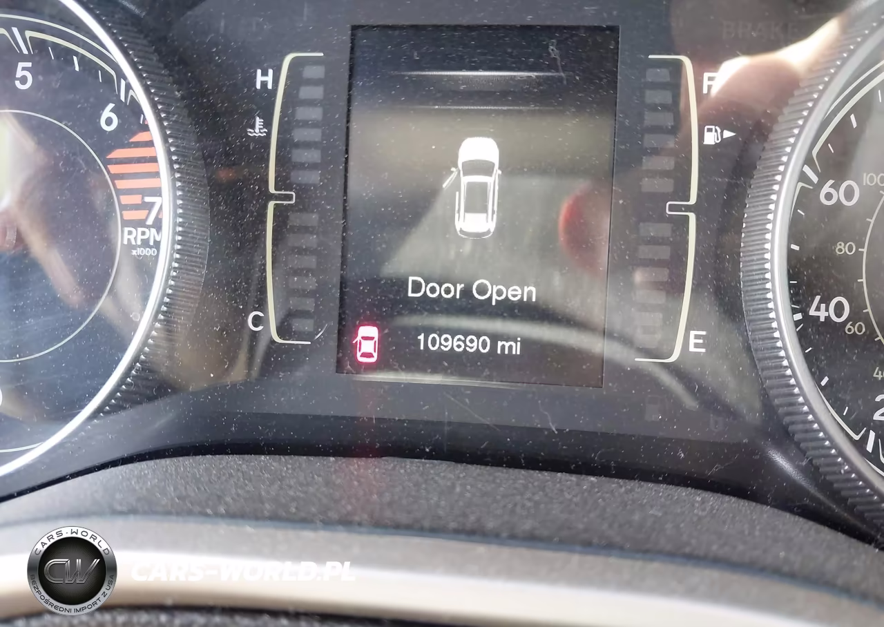 2016 Jeep Cherokee Sport VIN:1C4PJMAB5GW119883 - 15