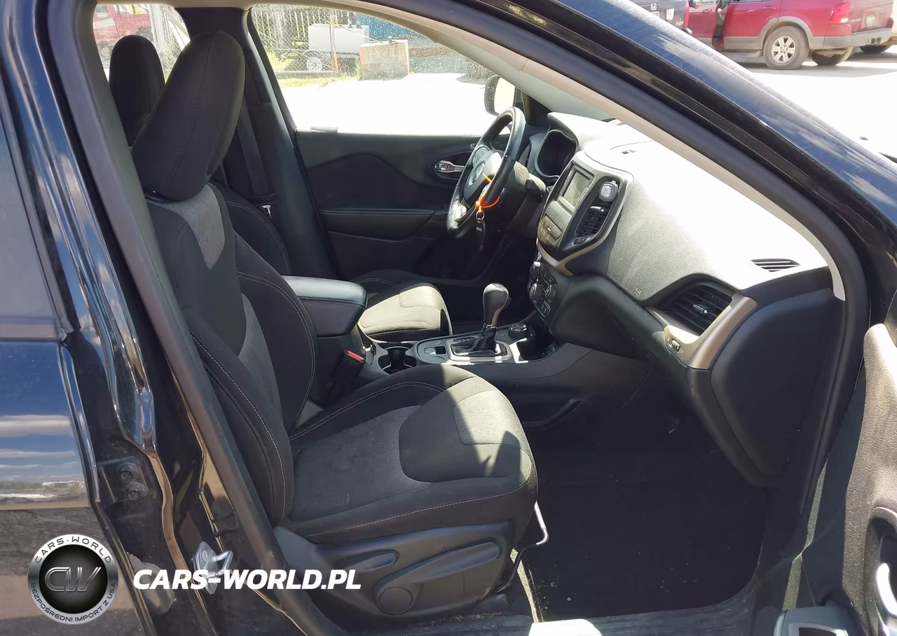 2016 Jeep Cherokee Sport VIN:1C4PJMAB5GW119883 - 5