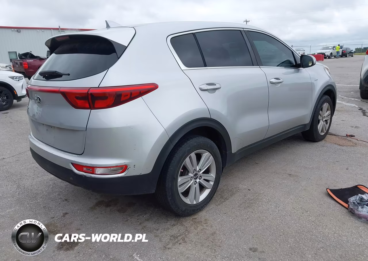 2018 Kia Sportage Lx VIN:KNDPMCACXJ7337779 - 4