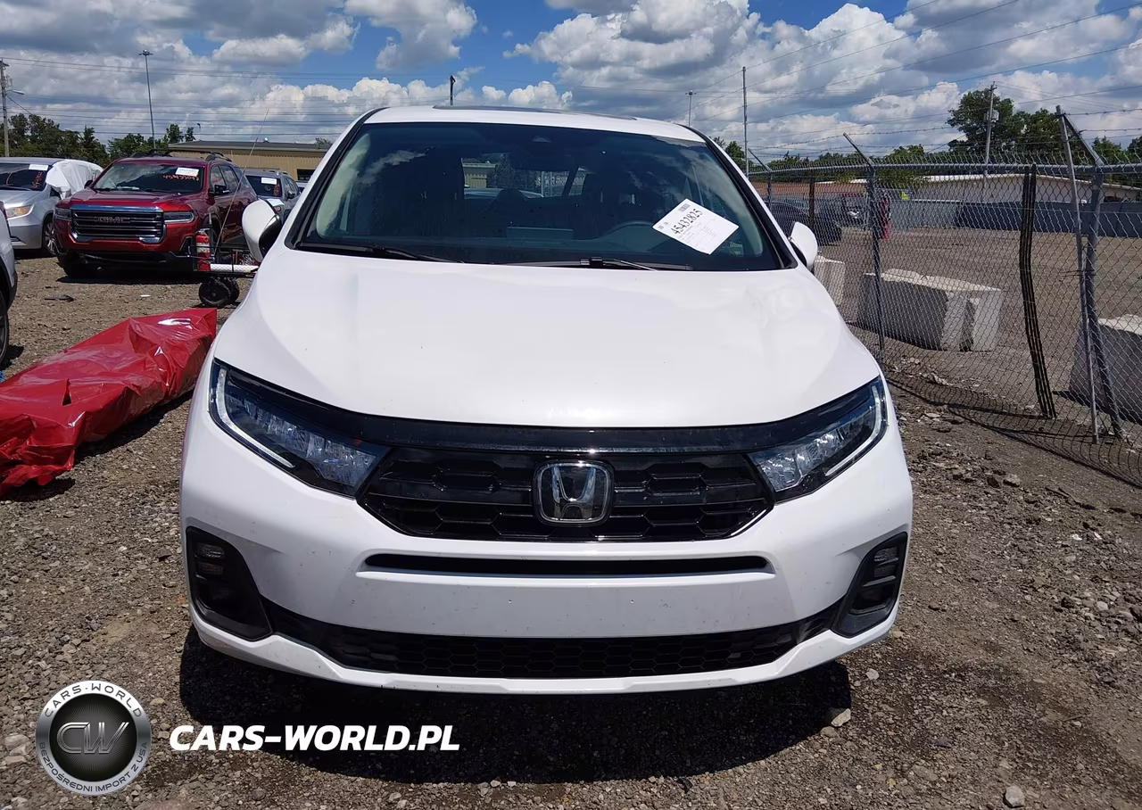2026 Honda Odyssey Touring VIN:5FNRL6H82TB030053 - 13