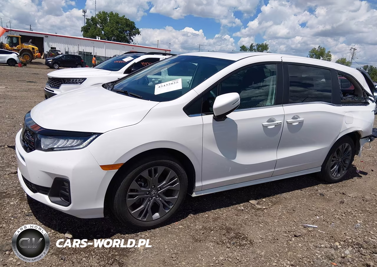 2026 Honda Odyssey Touring VIN:5FNRL6H82TB030053 - 15