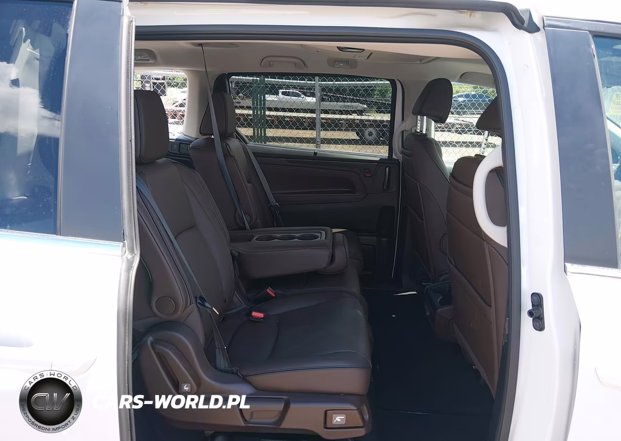 2026 Honda Odyssey Touring VIN:5FNRL6H82TB030053 - 8