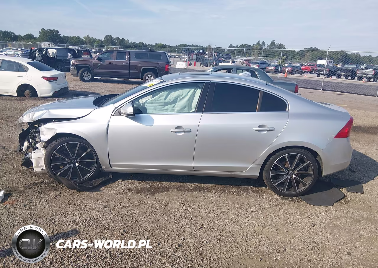 2016 Volvo S60 T5 Drive-E Premier VIN:YV126MFK8G2408780 - 14