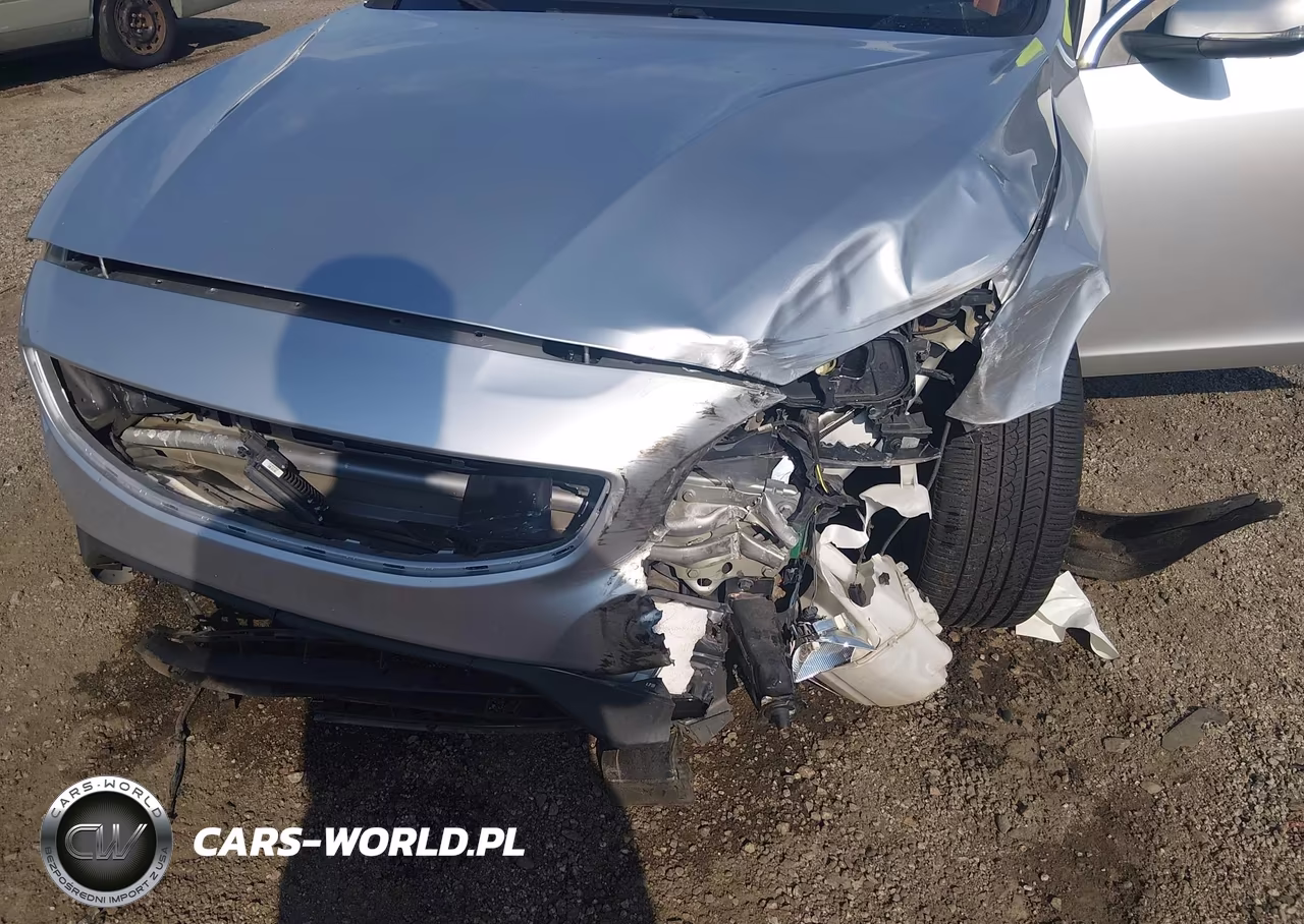 2016 Volvo S60 T5 Drive-E Premier VIN:YV126MFK8G2408780 - 6