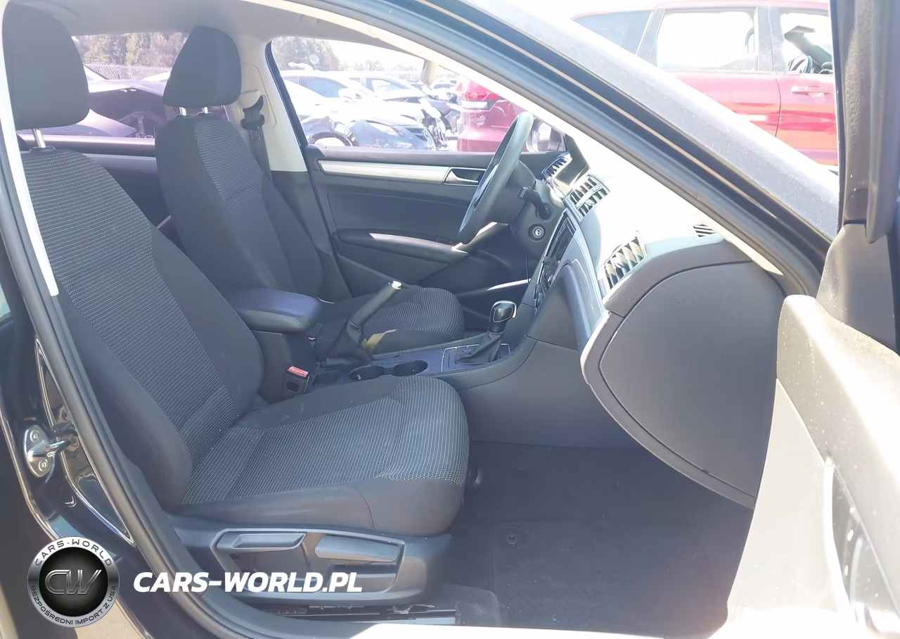 2017 Volkswagen Passat 1.8T S VIN:1VWAT7A36HC020998 - 5