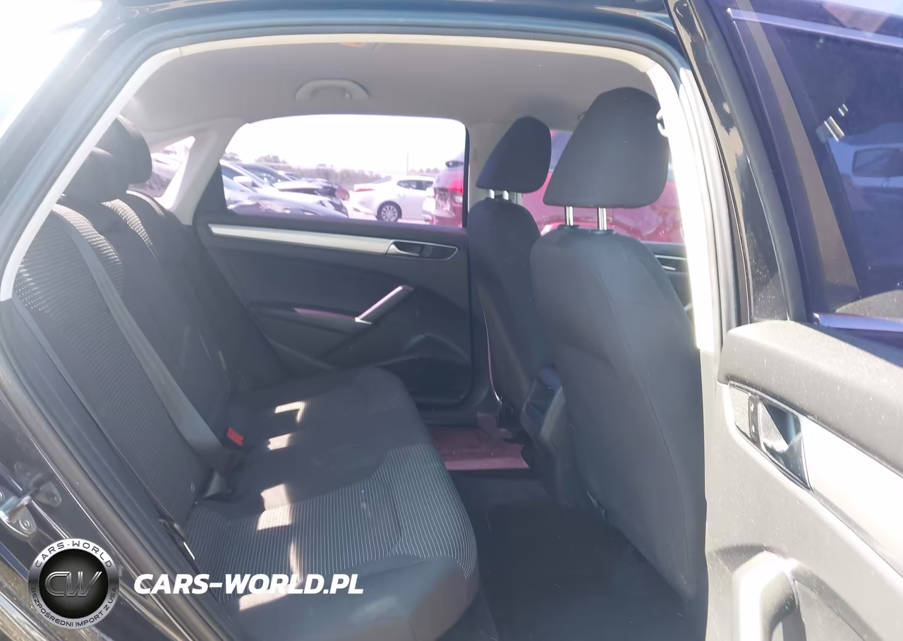 2017 Volkswagen Passat 1.8T S VIN:1VWAT7A36HC020998 - 8