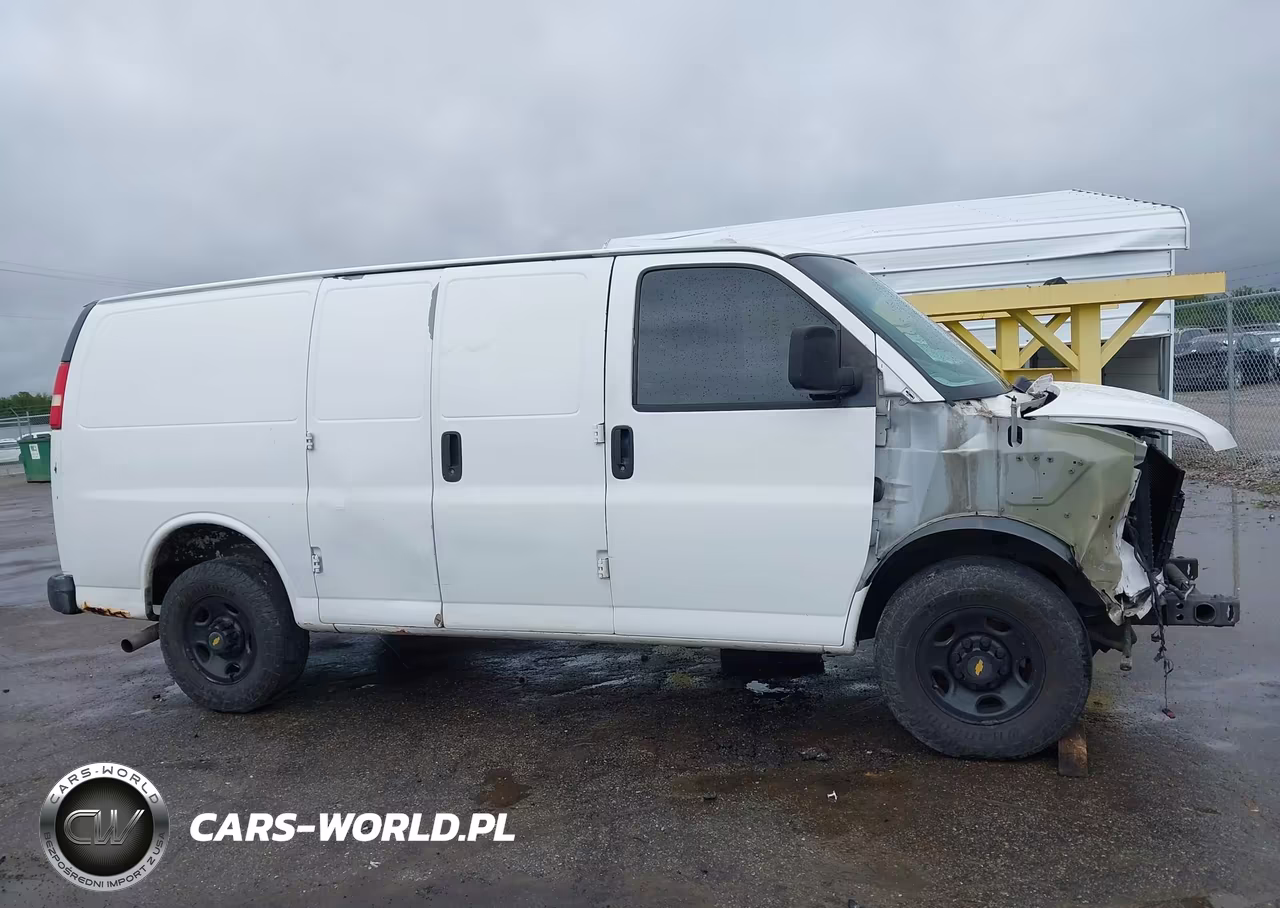 2011 Chevrolet Express 2500 Work Van VIN:1GCWGFCA8B1174828 - 13
