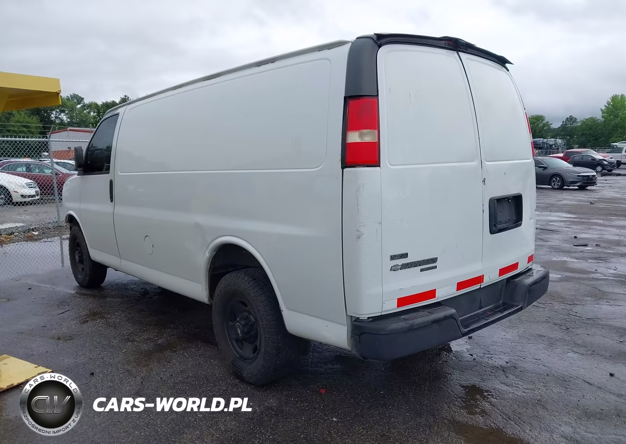 2011 Chevrolet Express 2500 Work Van VIN:1GCWGFCA8B1174828 - 3