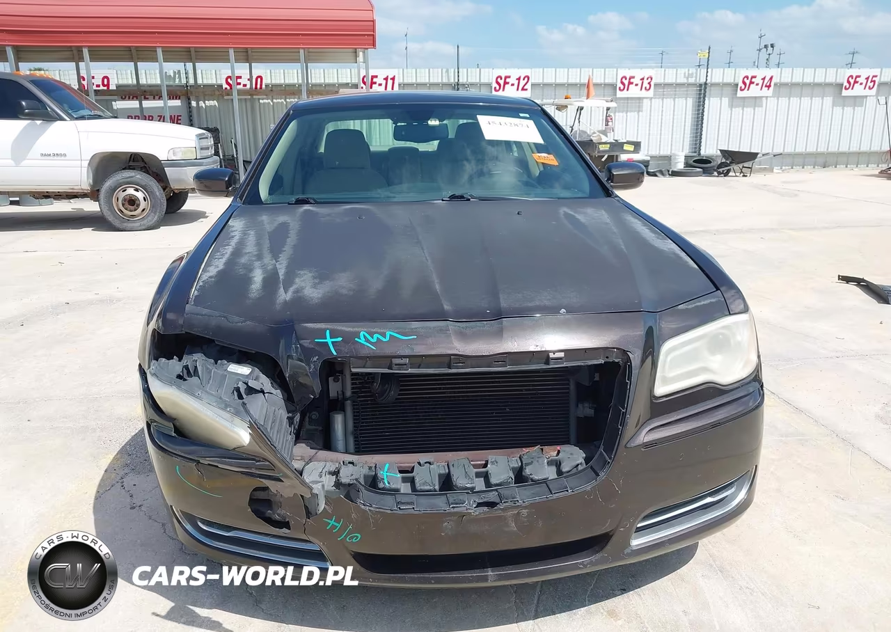 2012 Chrysler 300 VIN:2C3CCAAG4CH165706 - 13
