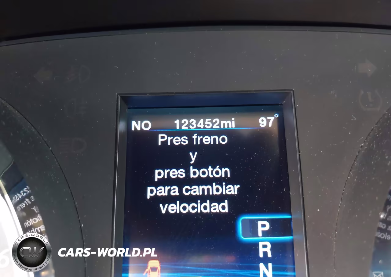 2012 Chrysler 300 VIN:2C3CCAAG4CH165706 - 16