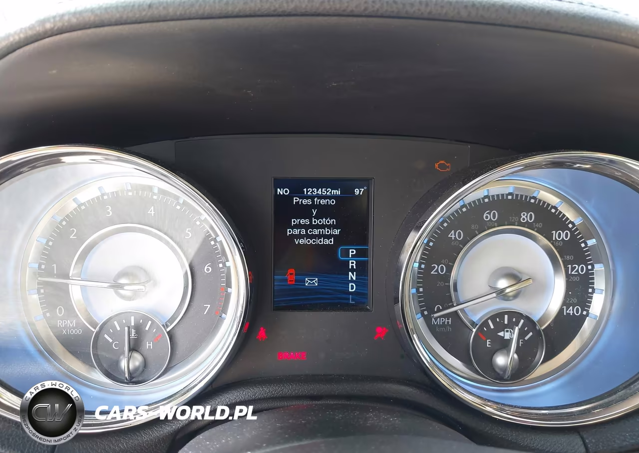 2012 Chrysler 300 VIN:2C3CCAAG4CH165706 - 7