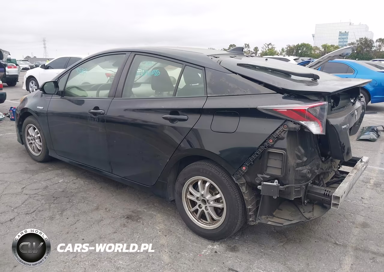 2017 Toyota Prius Three VIN:JTDKARFU3H3047649 - 3