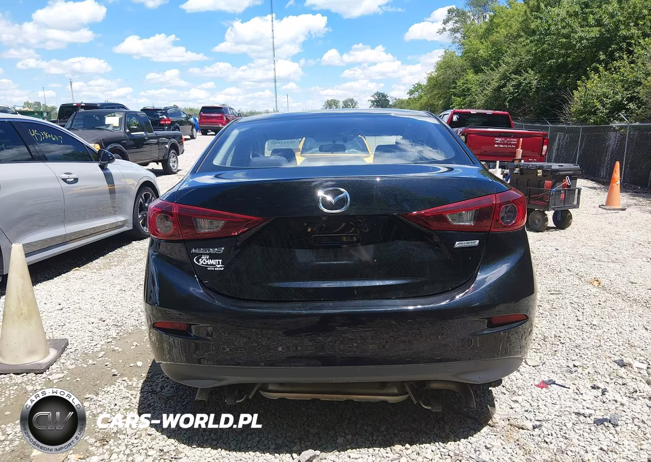 2016 Mazda Mazda3 I Sport VIN:JM1BM1U7XG1349102 - 16