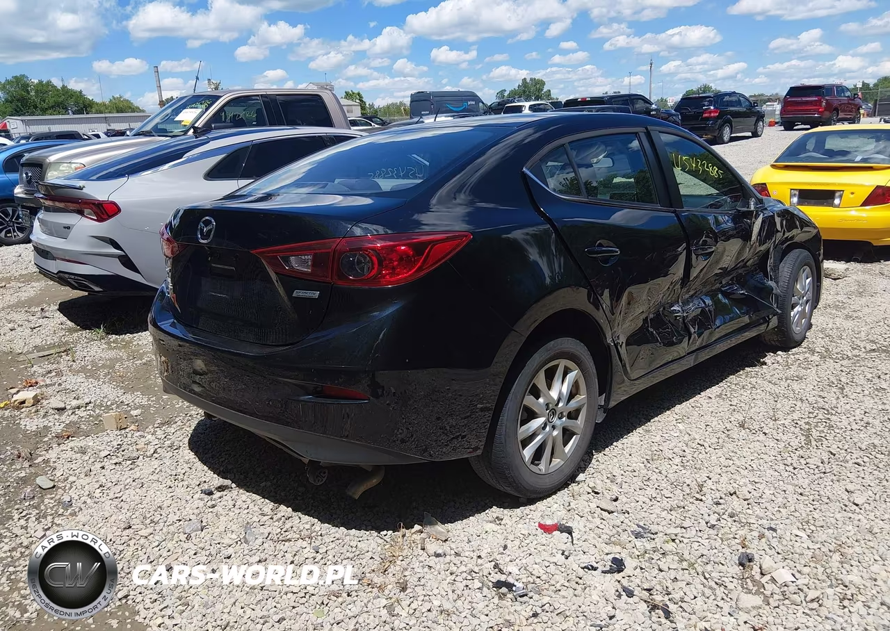 2016 Mazda Mazda3 I Sport VIN:JM1BM1U7XG1349102 - 4