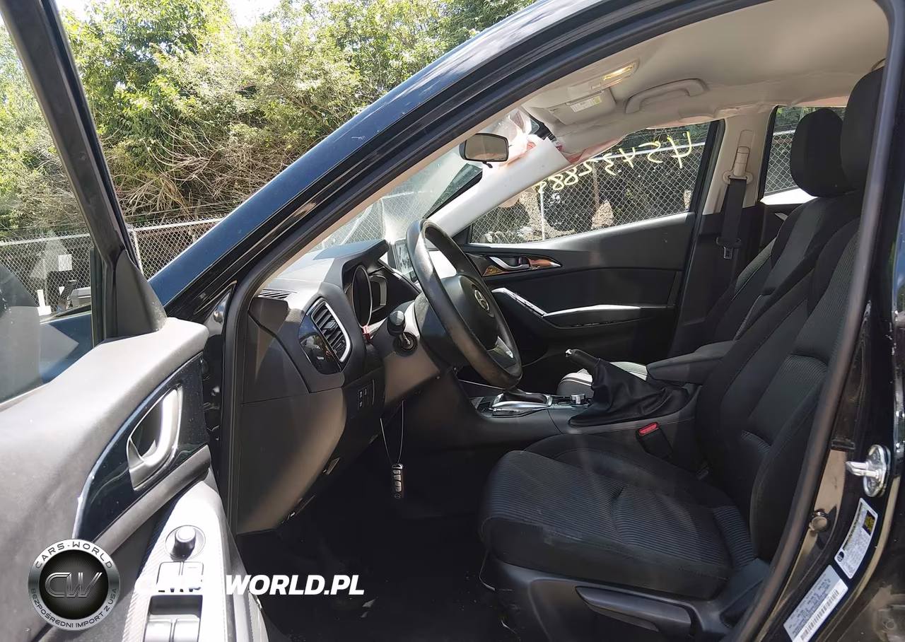 2016 Mazda Mazda3 I Sport VIN:JM1BM1U7XG1349102 - 5