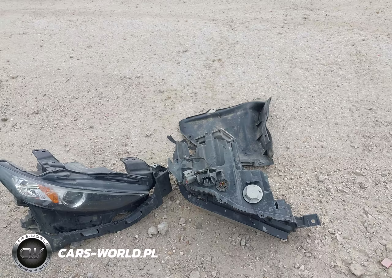 2020 Mazda Mazda3 VIN:JM1BPALM0L1175808 - 6