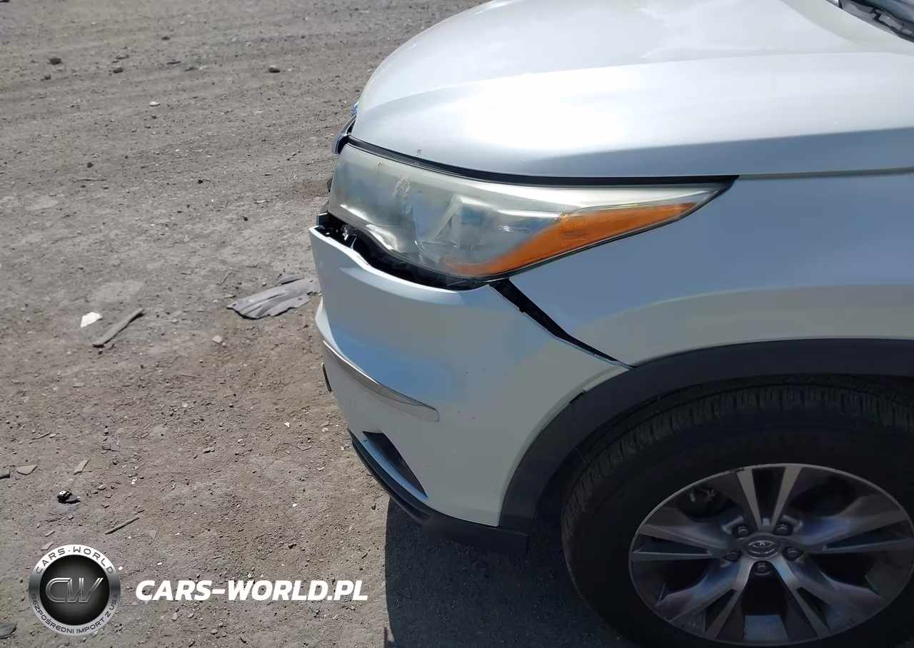 2015 Toyota Highlander Xle V6 VIN:5TDJKRFH4FS192576 - 6