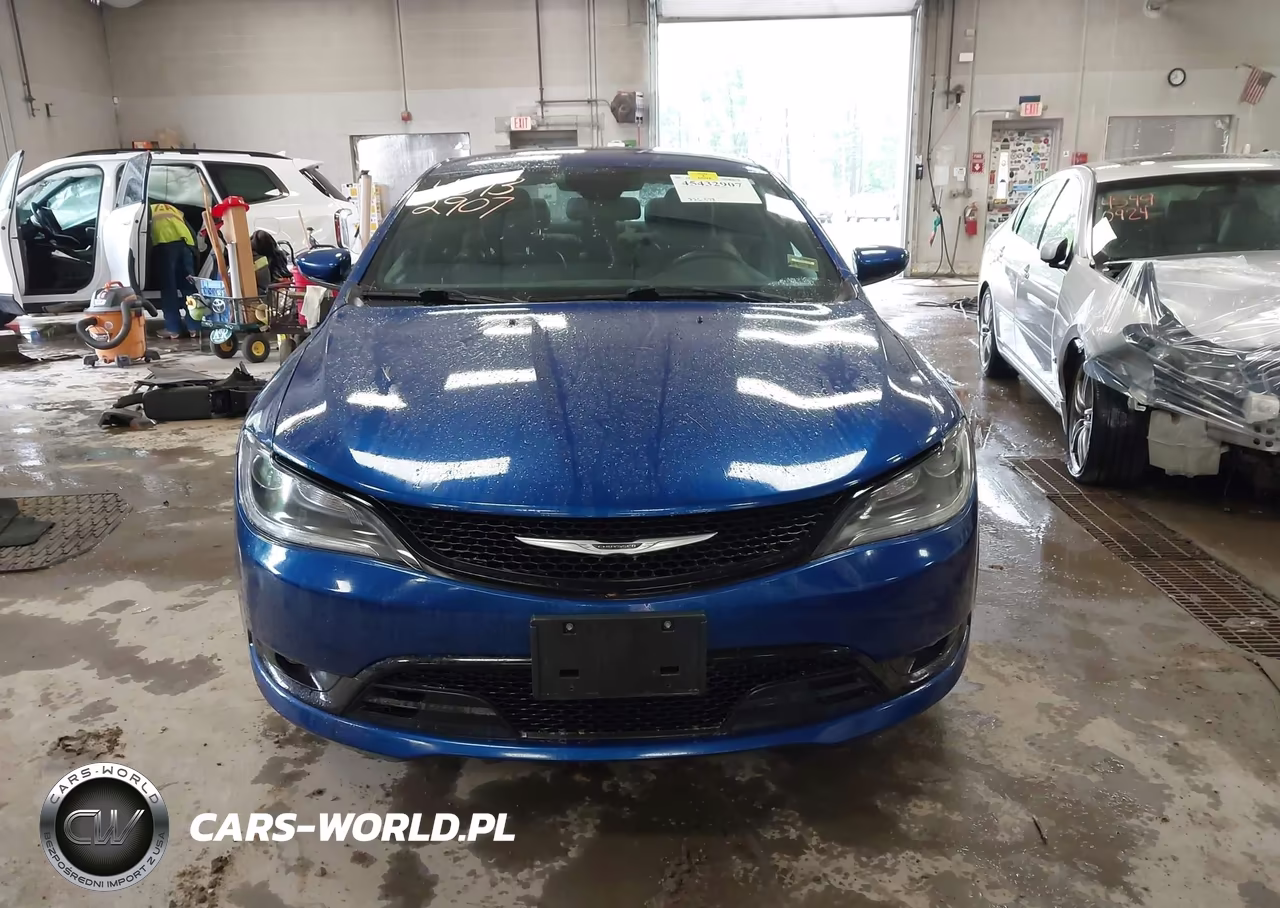 2015 Chrysler 200 S VIN:1C3CCCBG8FN528658 - 13