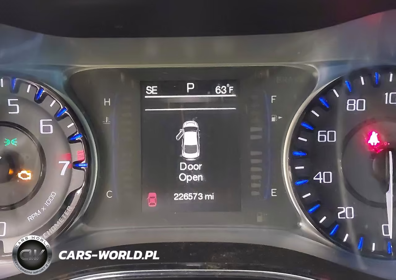 2015 Chrysler 200 S VIN:1C3CCCBG8FN528658 - 7