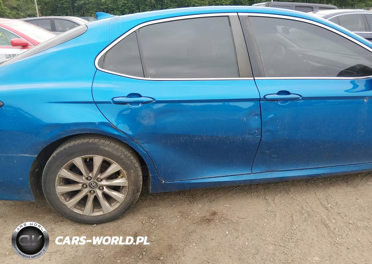 2019 Toyota Camry Le VIN:4T1B11HK2KU255113 - 6